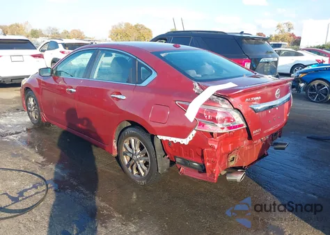2015 Nissan Altima 2.5 S z USA, uszkodzony, nr VIN 1N4AL3AP8FC567742